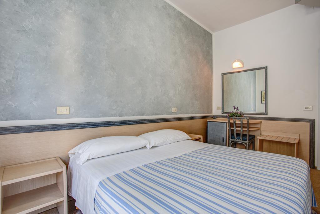 Hotel San Giorgio Milano Marittima Habitación foto